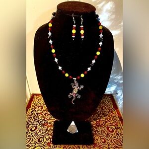 New Sally House Original Gecko Pendant Necklace & Earrings Set